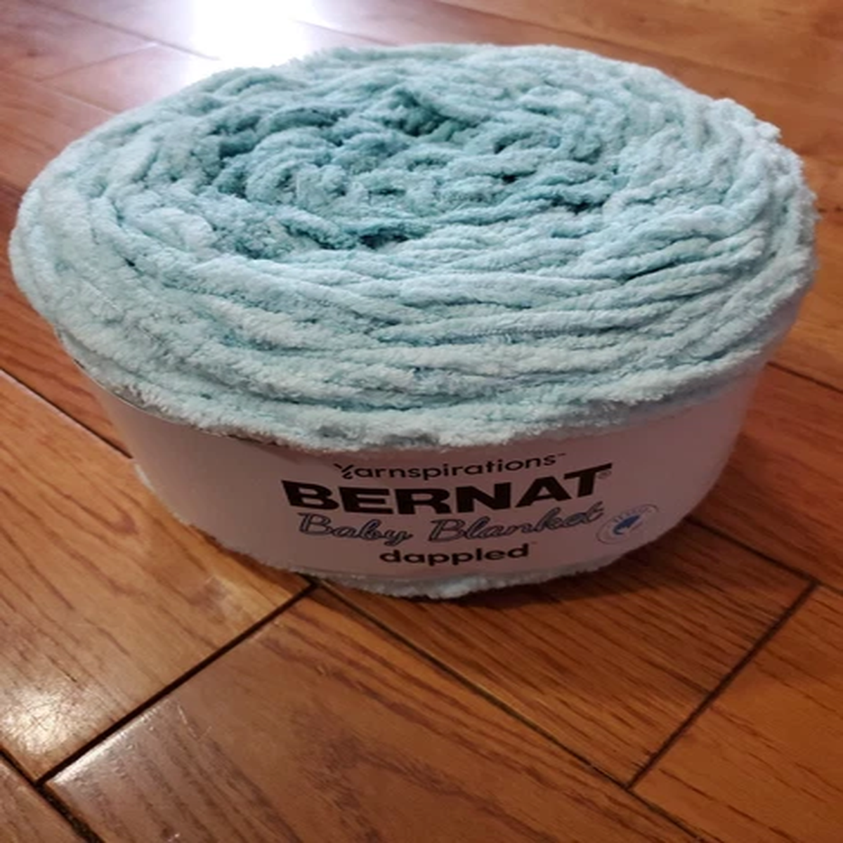 1 Bernat Baby Blanket Dappled Yarn 1 Cake Color AQUAMARINE 10.5 Oz New