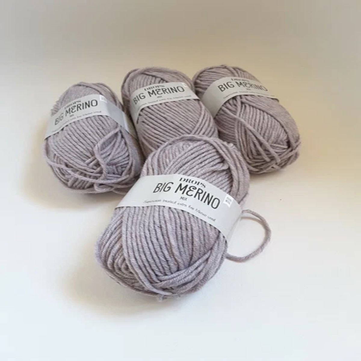 4 x DROPS LILAC 100% BIG MERINO YARN 50gr each