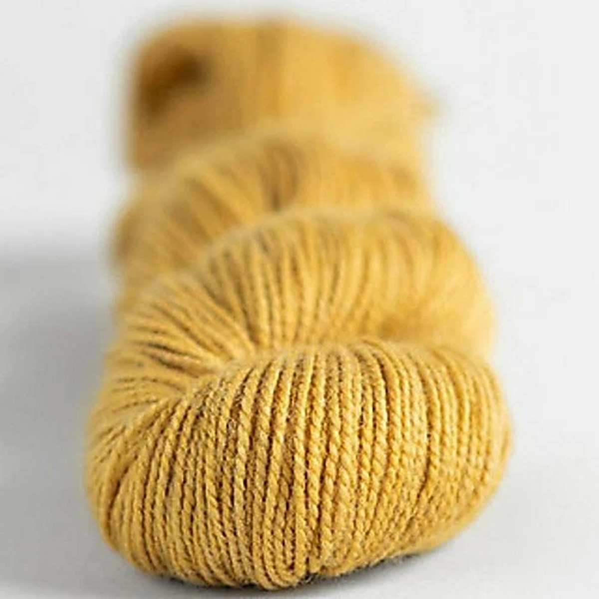 Cloudborn FIBERS HIGHLAND SUPERWASH SOCK TWIST wool yarn yellow Maize Heather