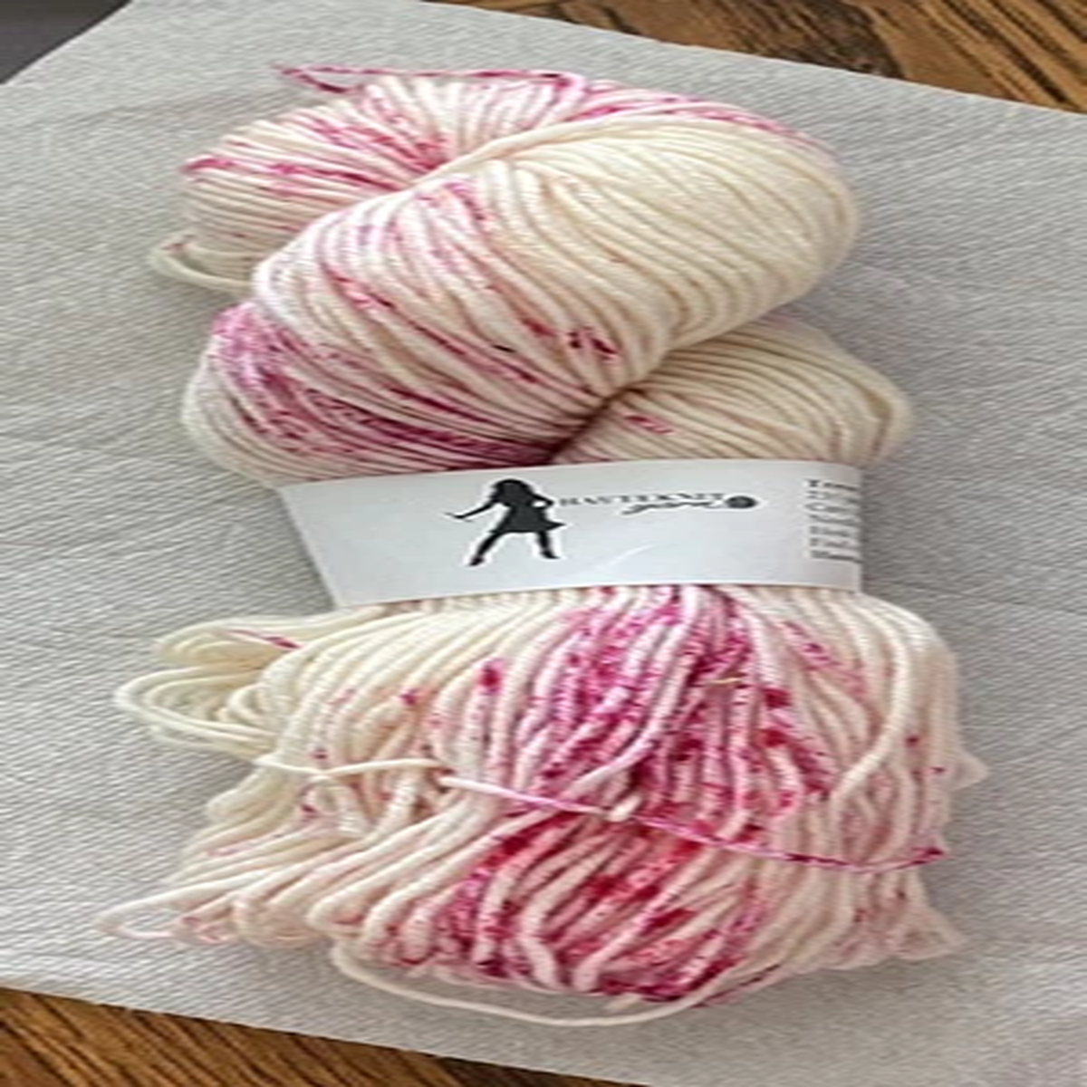 HAUTEKNIT Yarns TREVOR MORGAN DK 100% SW Merino 231 Yds WOOLY BULLY Pink NEW