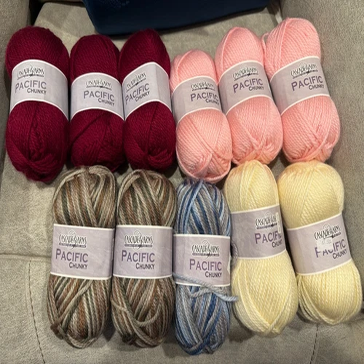 CASCADE YARNS PACIFIC CHUNKY Acrylic & Superwash Merino Wool --You Choose Color