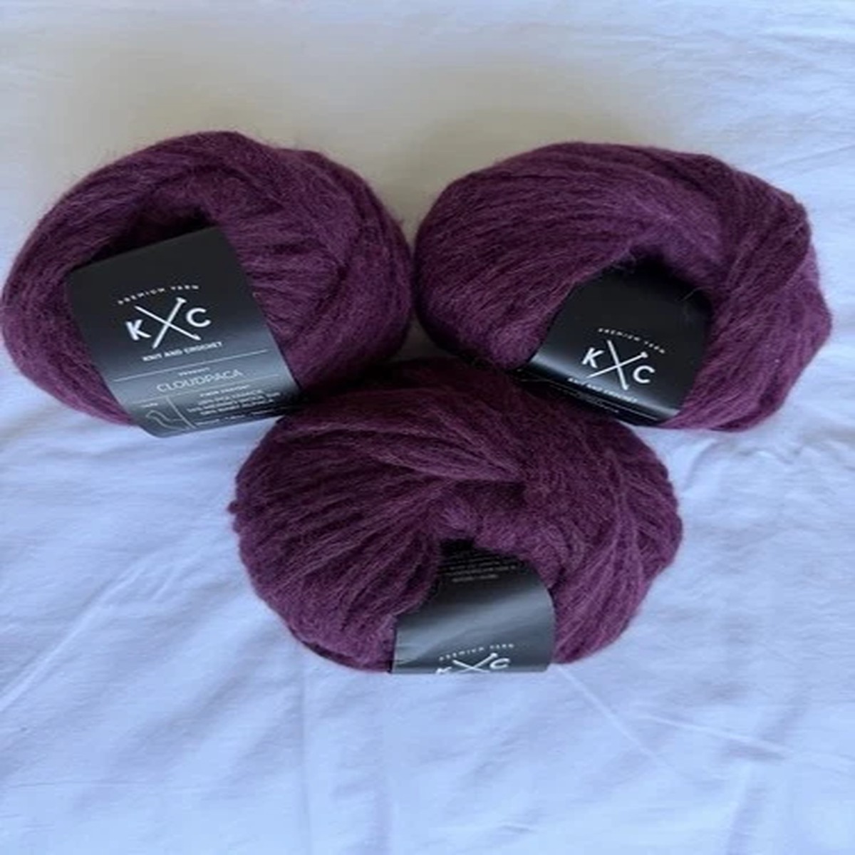 K+C Cloudpaca premium yarn deep plum / berry Baby Alpaca Merino Blend 50g 150m