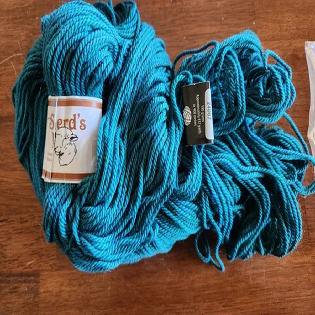 Knit One Crochet Too Kettle Tweed 437yds