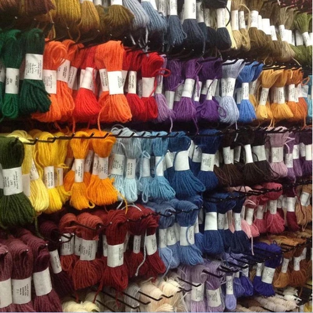 Appletons Tapestry Wool Skeins 10m 4 ply British yarn Shades 101 - 557