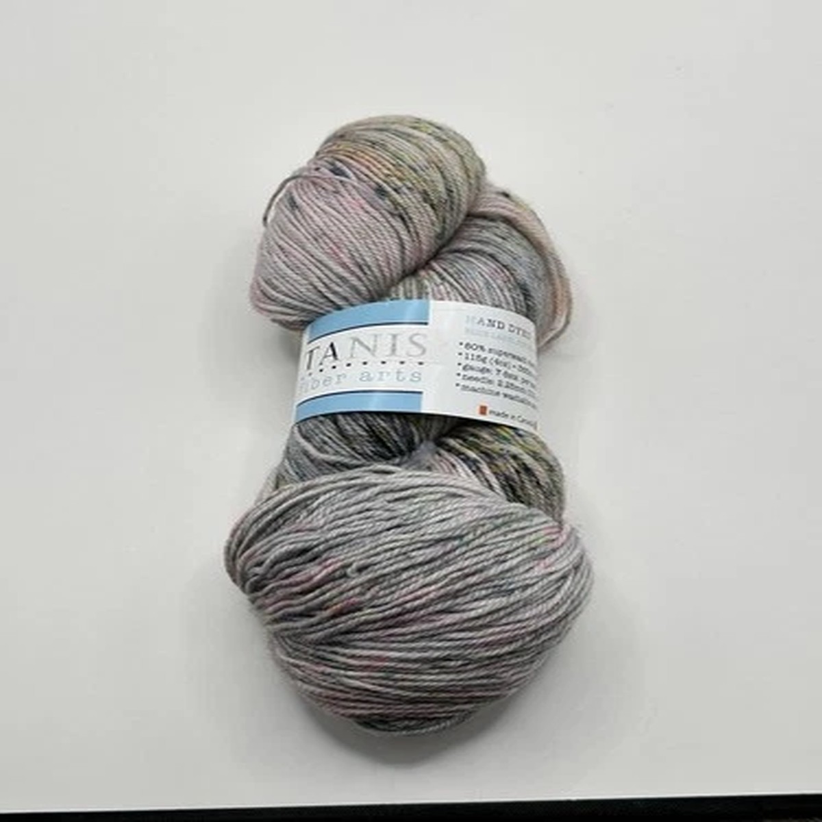 Tanis Fiber Arts Yarn 80% Superwash Merino Made In Canada 420 yds Metropolis