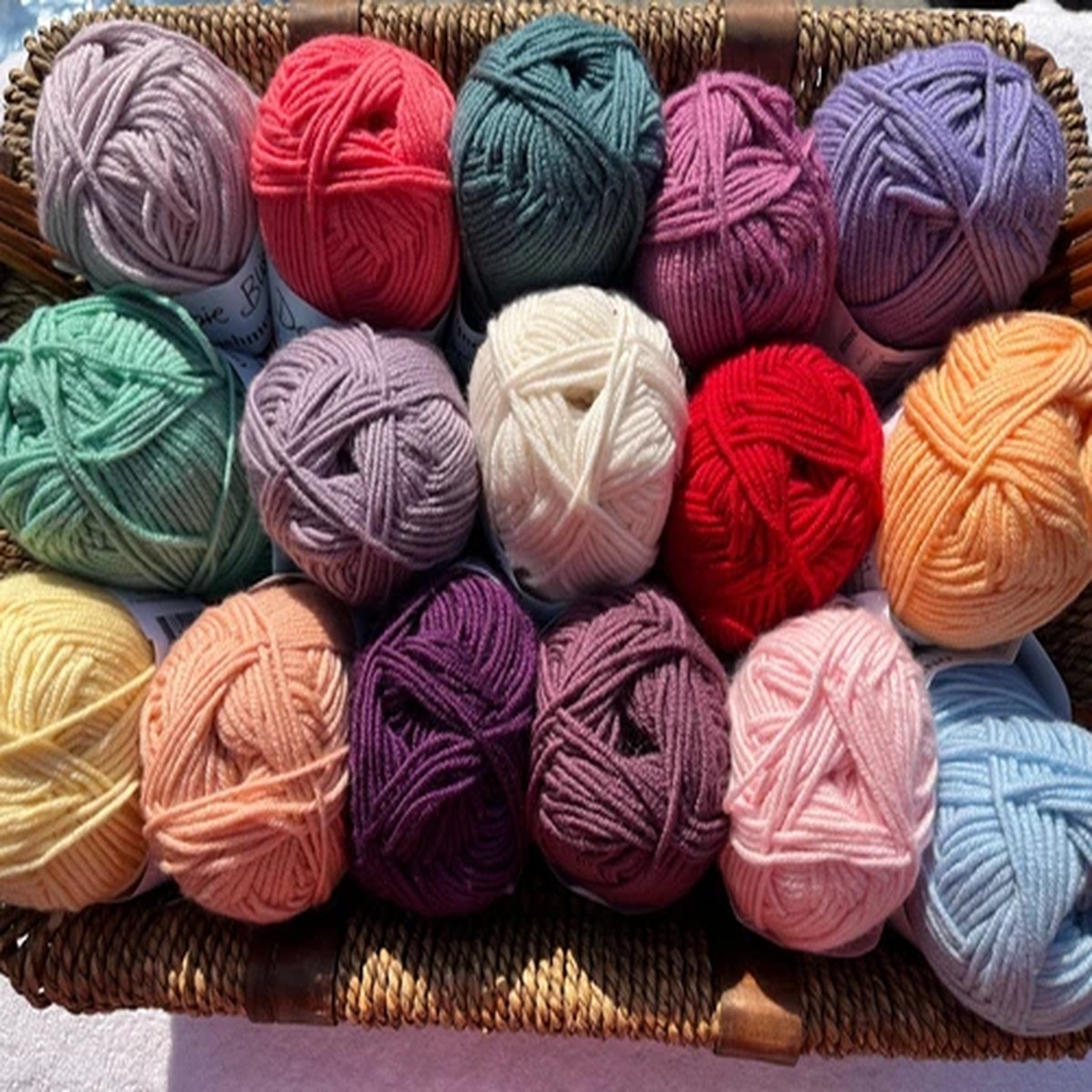 Debbie Bliss Baby Cashmerino yarn - 30% Off!