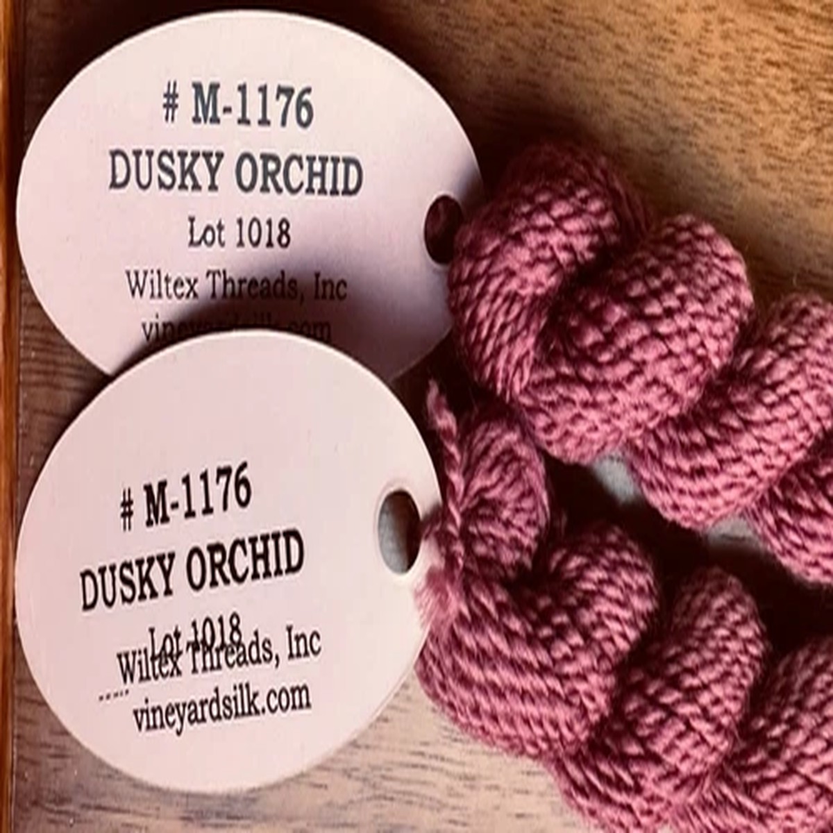 Vineyard Silk 100% Merino wool M-1176 Dusky Orchard dye lot 1018 2 skeins CC