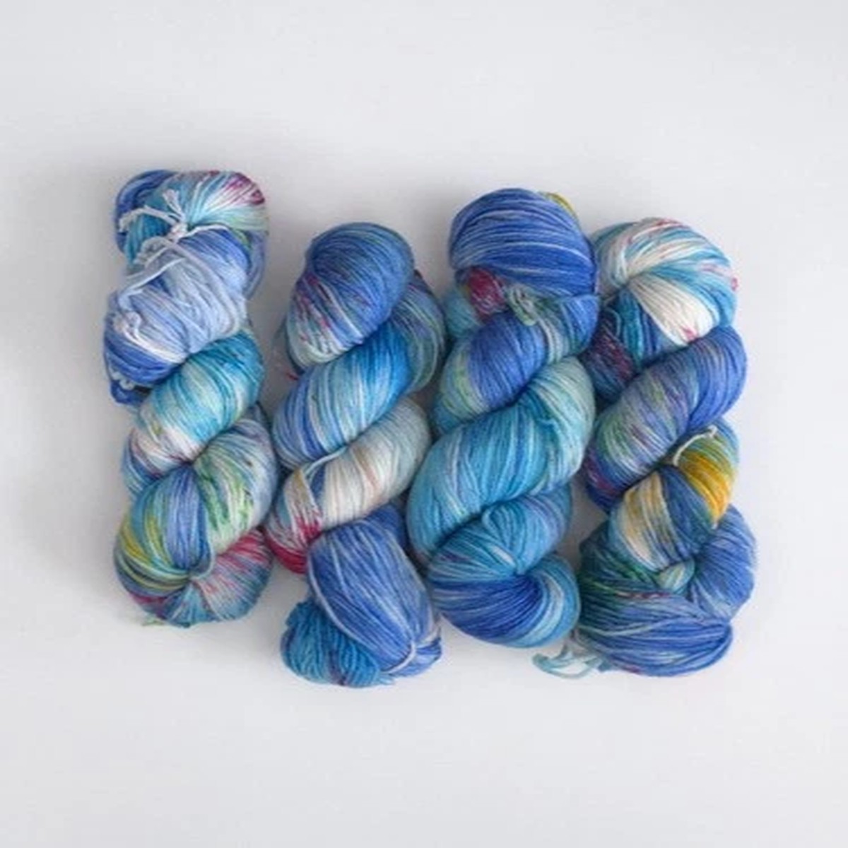 Artisan Indie Hand Dyed Merino Wool Sport Yarn Ocean Blue Red Speckled 100g