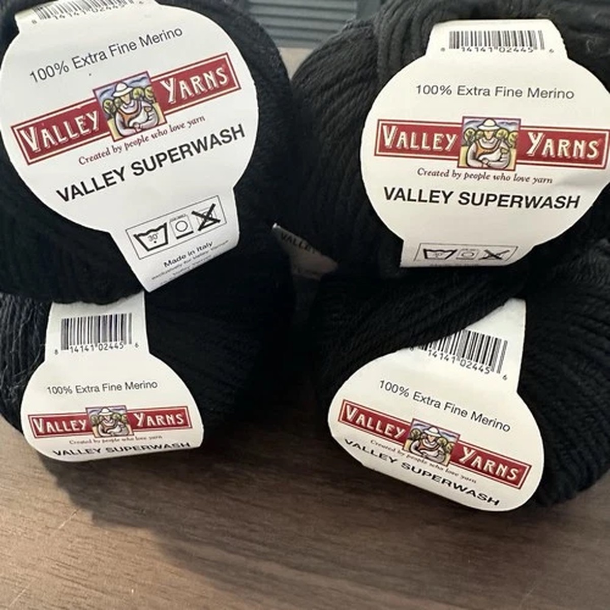 Valley Yarns Superwash. 100% Merino. Black, 5 Cakes. Same Lot #. 98 Yards Each.