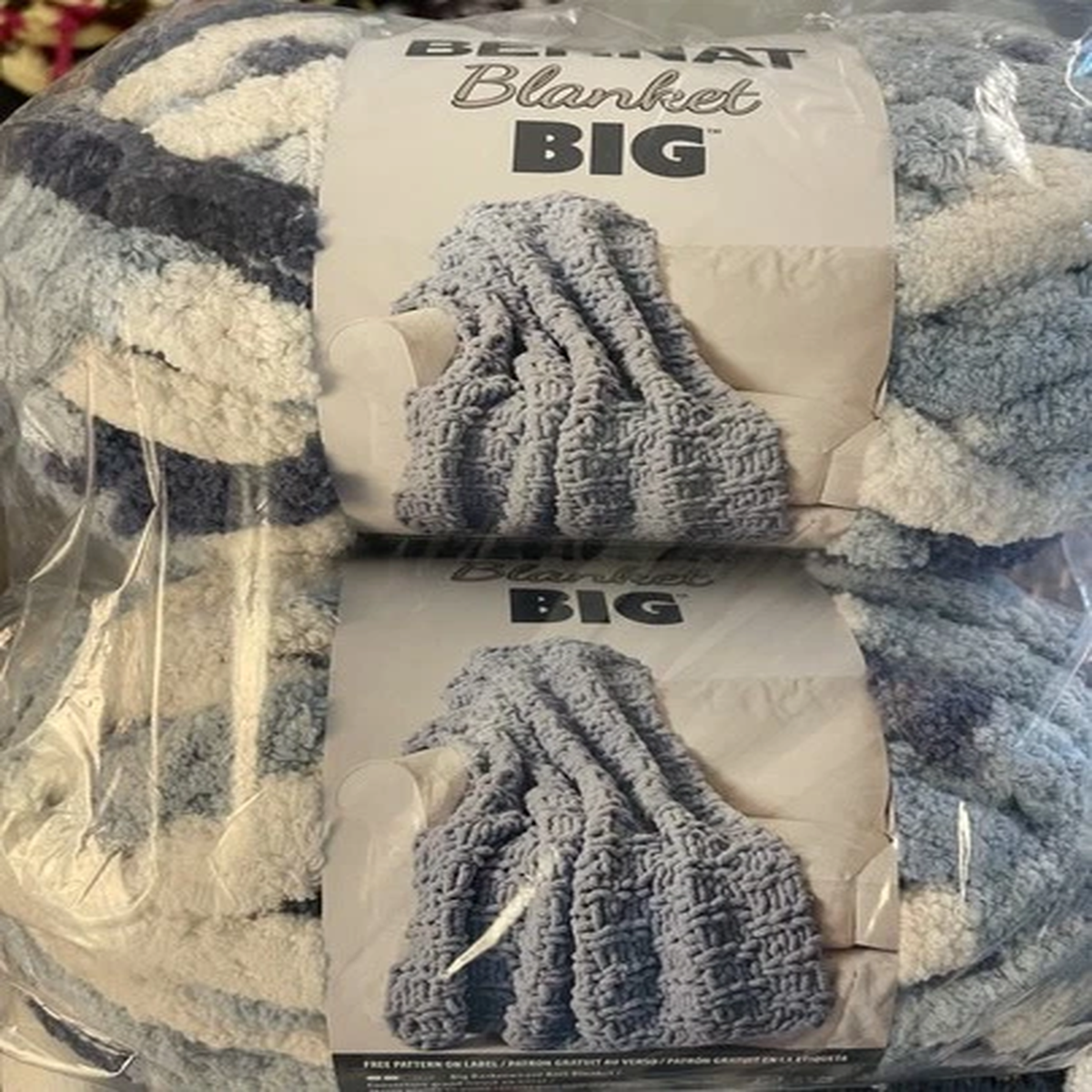 Bernat big blanket yarn 21 oz lot