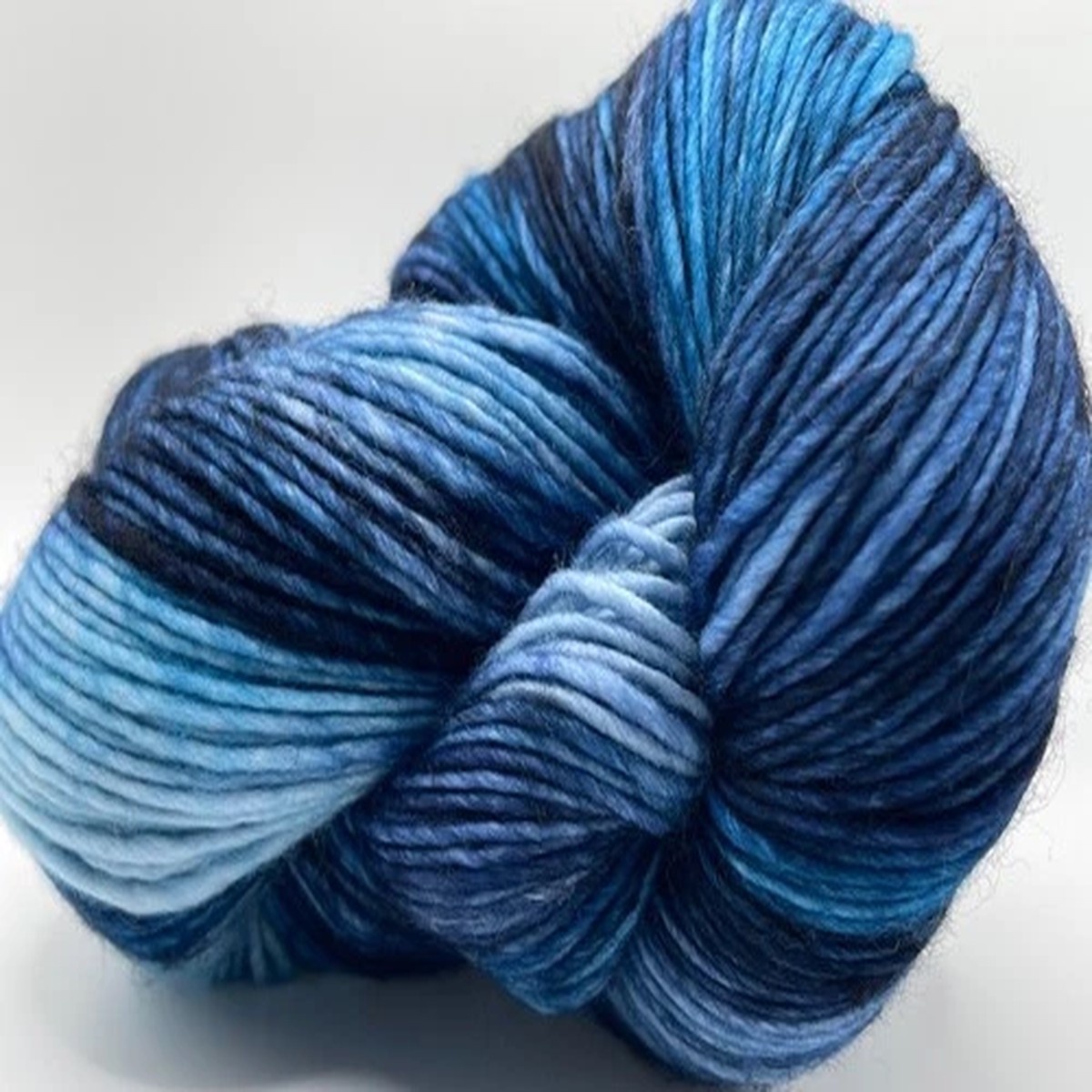 Blues Hand Dyed Superwash Merino Yarn 78149 Ice Yarns Worsted Wool 100gr 218yd