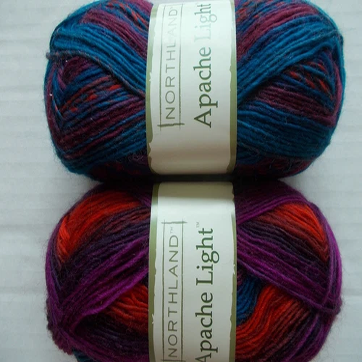 Northland Apache Light gradient 100% wool yarn, Spirit, lot of 2 (153 yds ea)