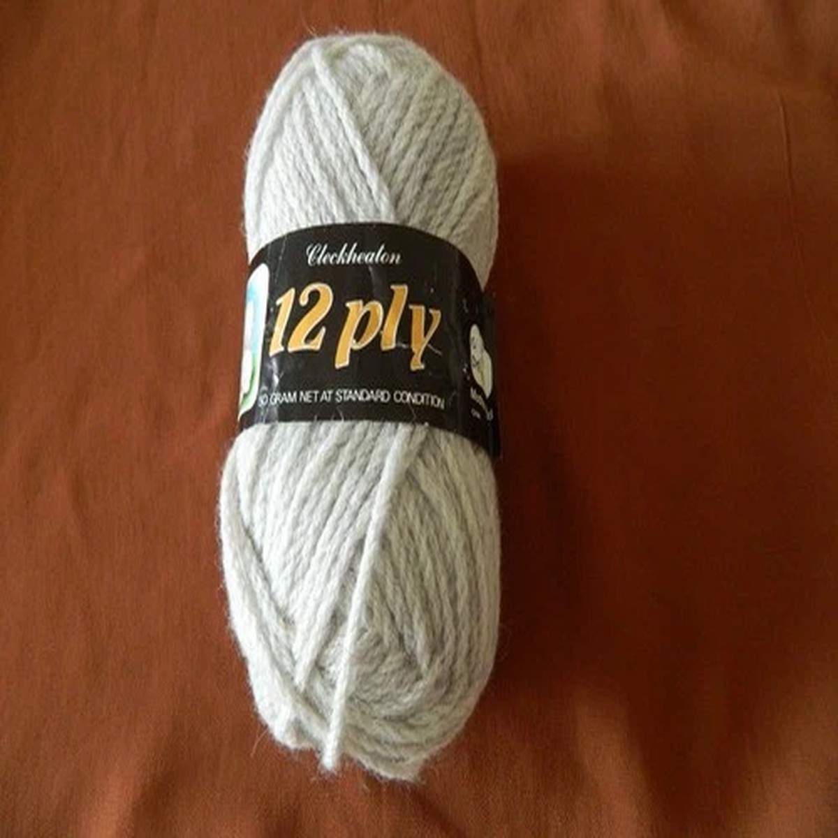 Yarn CLECKHEATON 12ply Wool Light Grey 50g Knitting Craft Hobby Made Australia