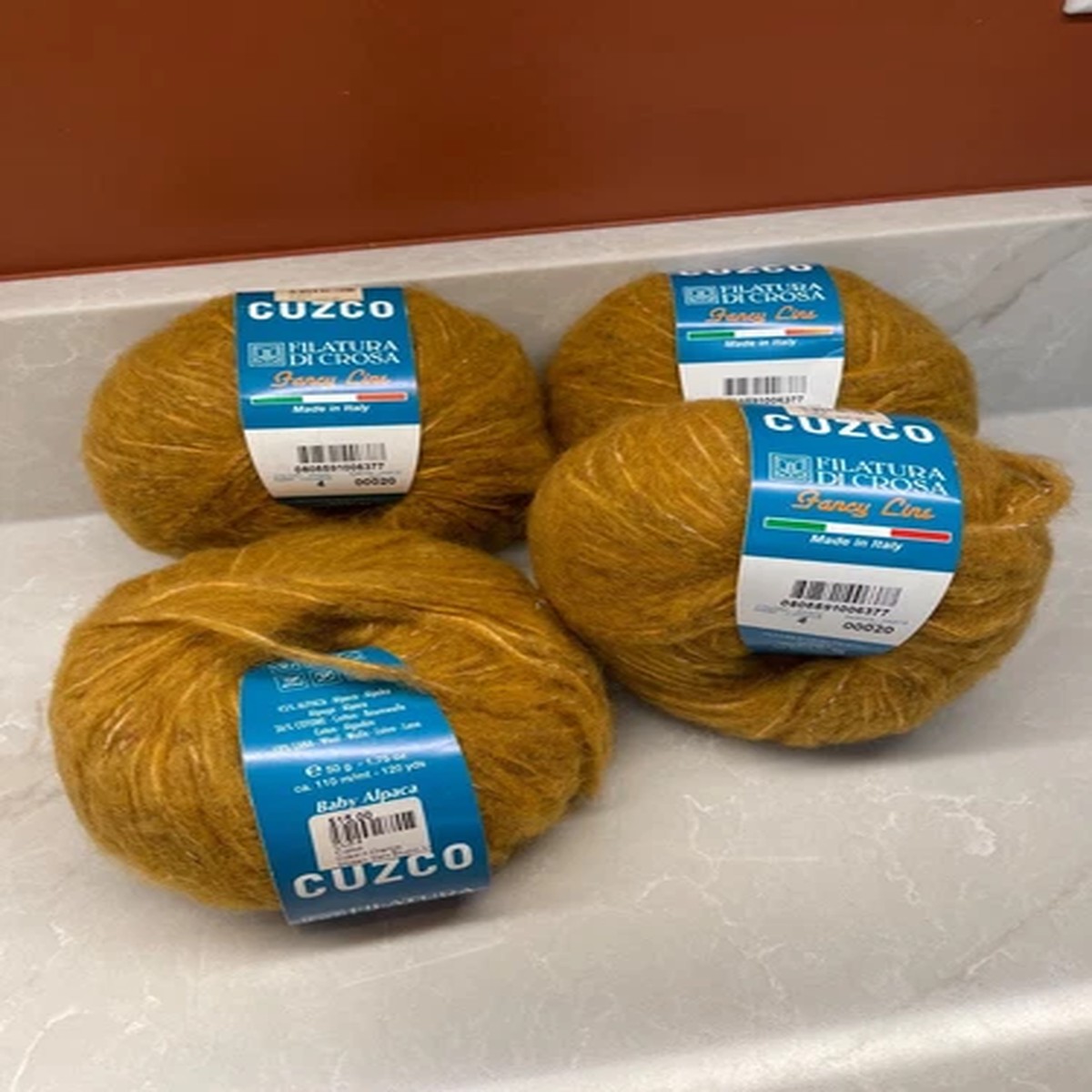 4 Filatura Di Crosa Fancy Line Italy 45% alpaca 19% wool 36% cotton Orange Brown