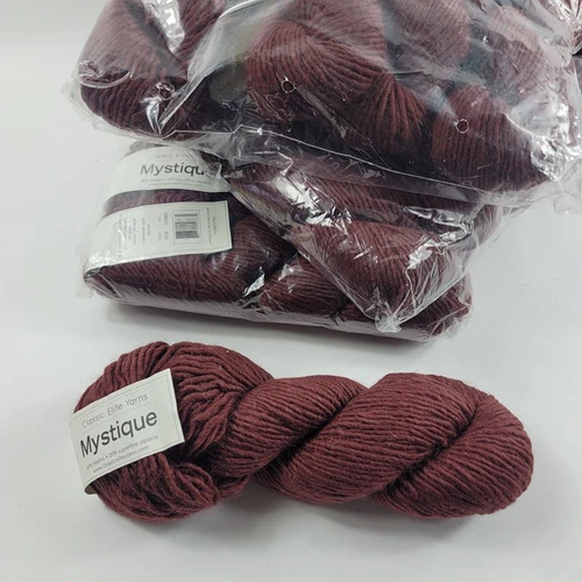 Hank Classic Elite Mystique Bulky Yarn Merino Alpaca Brown 130 Yd Y11