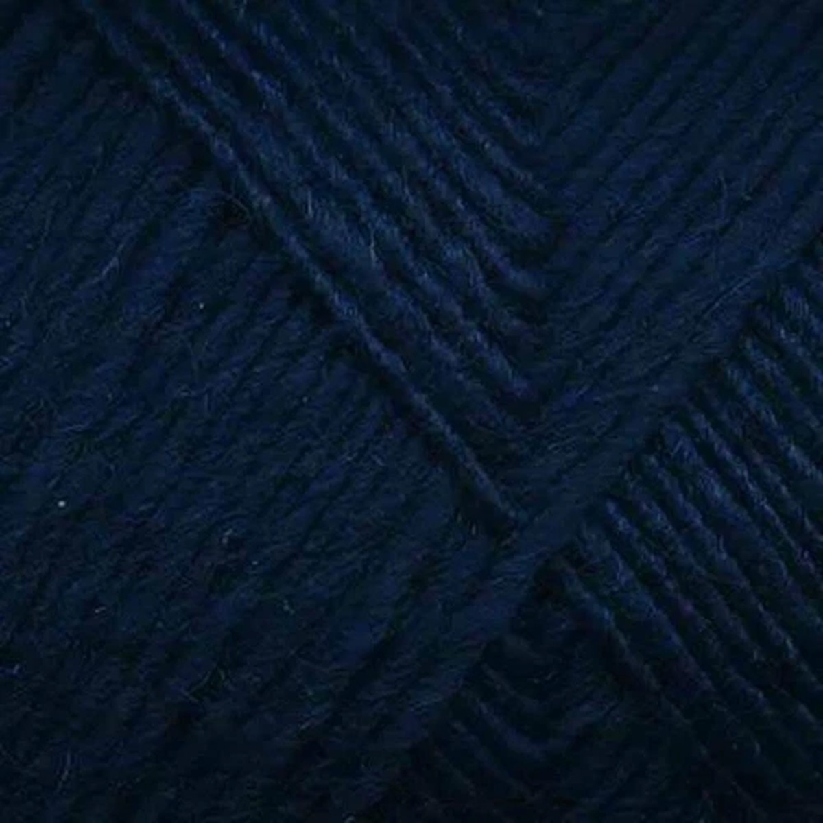 Brown Sheep ::Lamb's Pride Bulky #127:: wool mohair yarn Navy Sailor