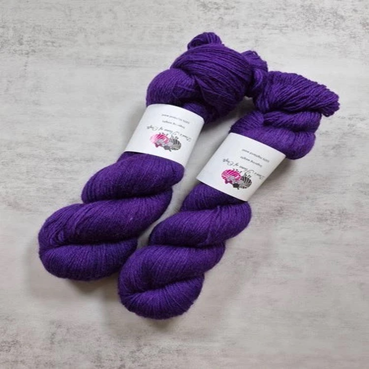 Highland Wool yarn, 4-ply, Fingering weight, 100g, ROYAL PURPLE