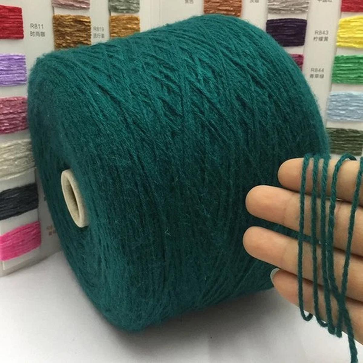 Italian Alpaca Wool Yarn: Soft, Skin-Friendly, Hand-Knitted, 900g