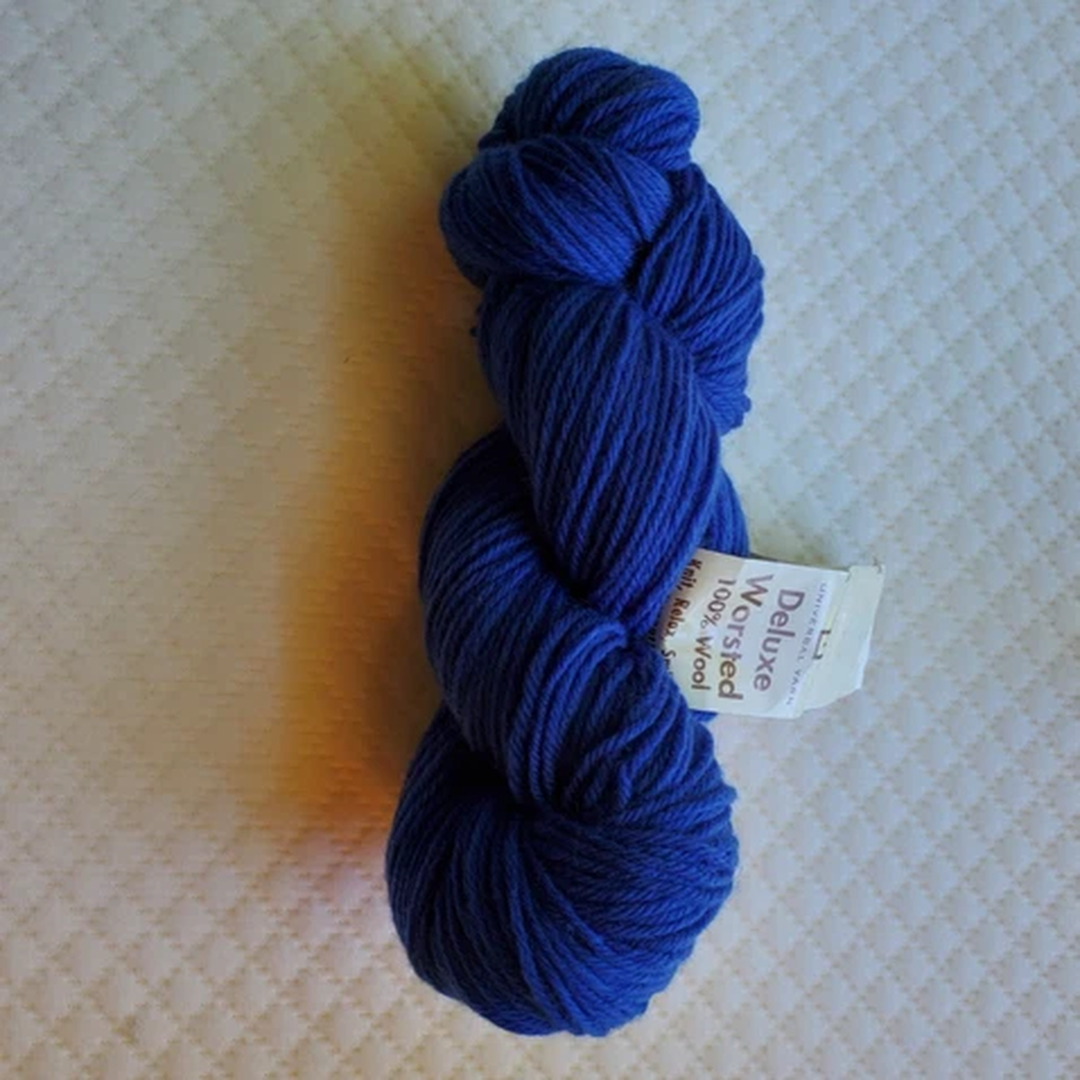 Deluxe Worsted by Universal Yarn 100% Wool 3677 Cobalt Lot 7120 Feltable