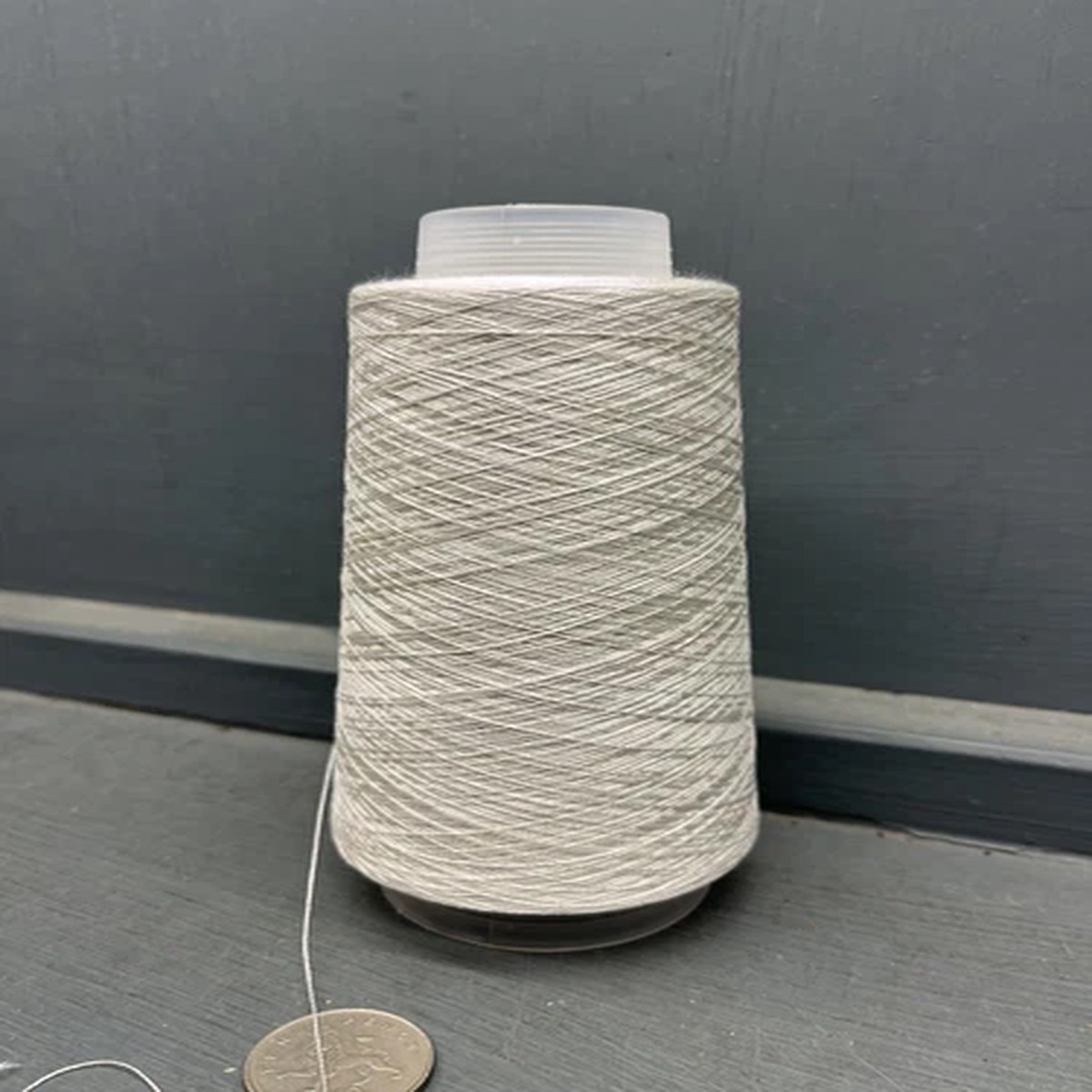 100G CREAMY WHITE COLOUR 2/80NM 100% VERY FINE SILK YARN EGGSHELL