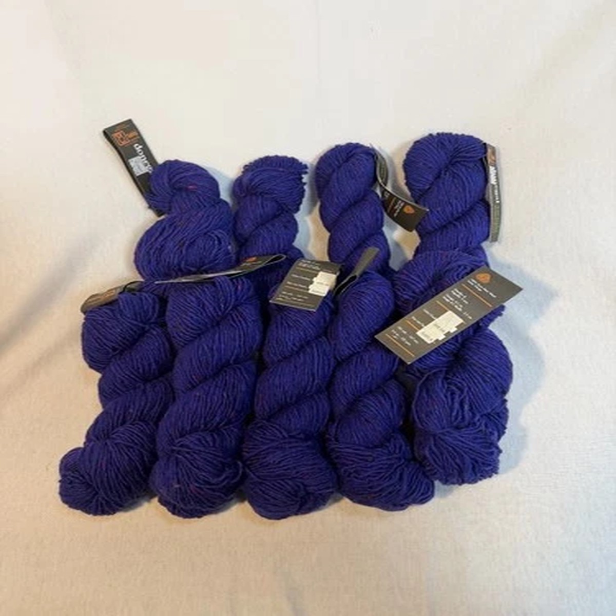 Donegal Wool Yarn 9 Skeins Lot NWT Pure Irish Tweed Same Dye Lot G054 Blue 0836