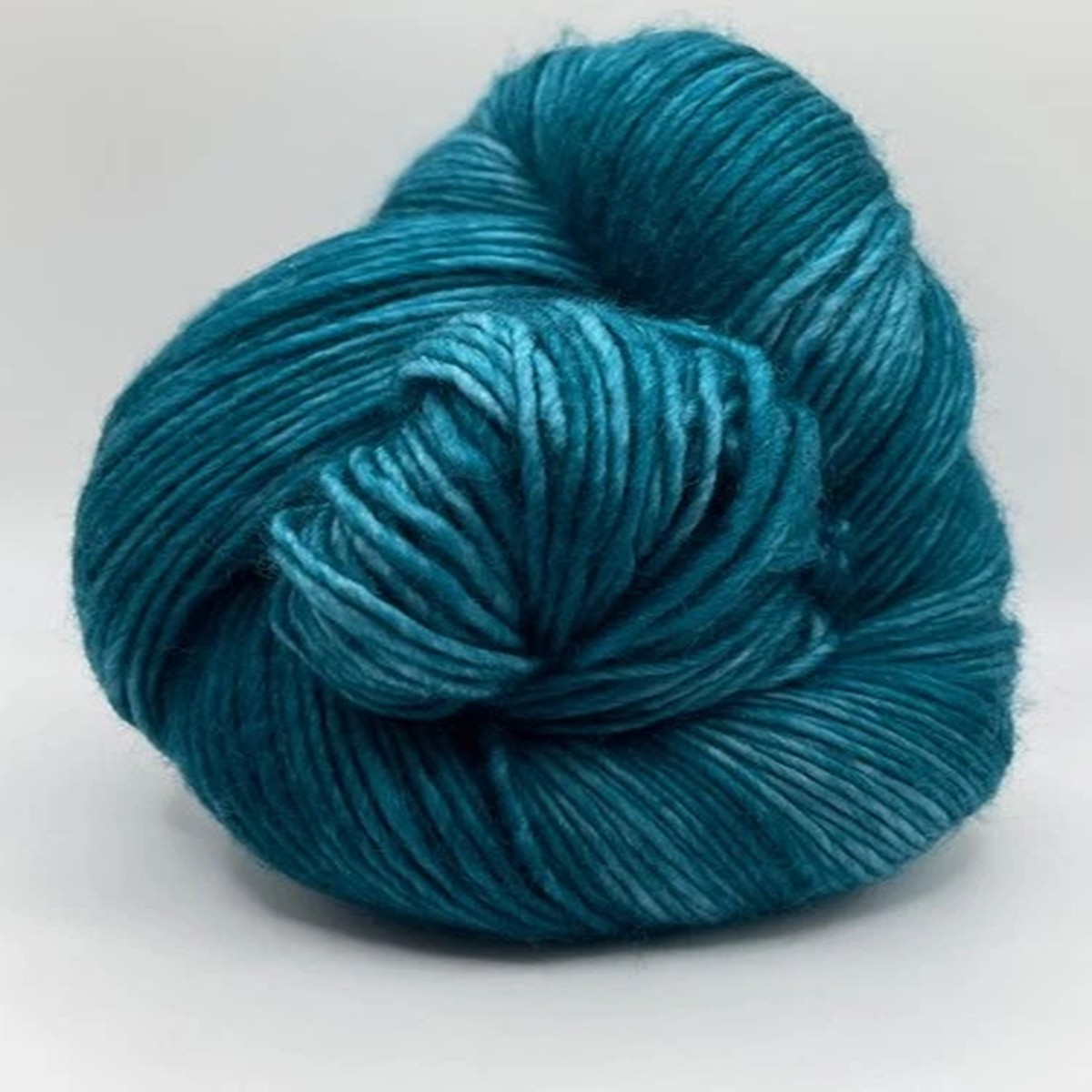 Teals Hand Dyed Superwash Merino Yarn 84218 Ice Yarns Worsted Wool 100gr 218yd