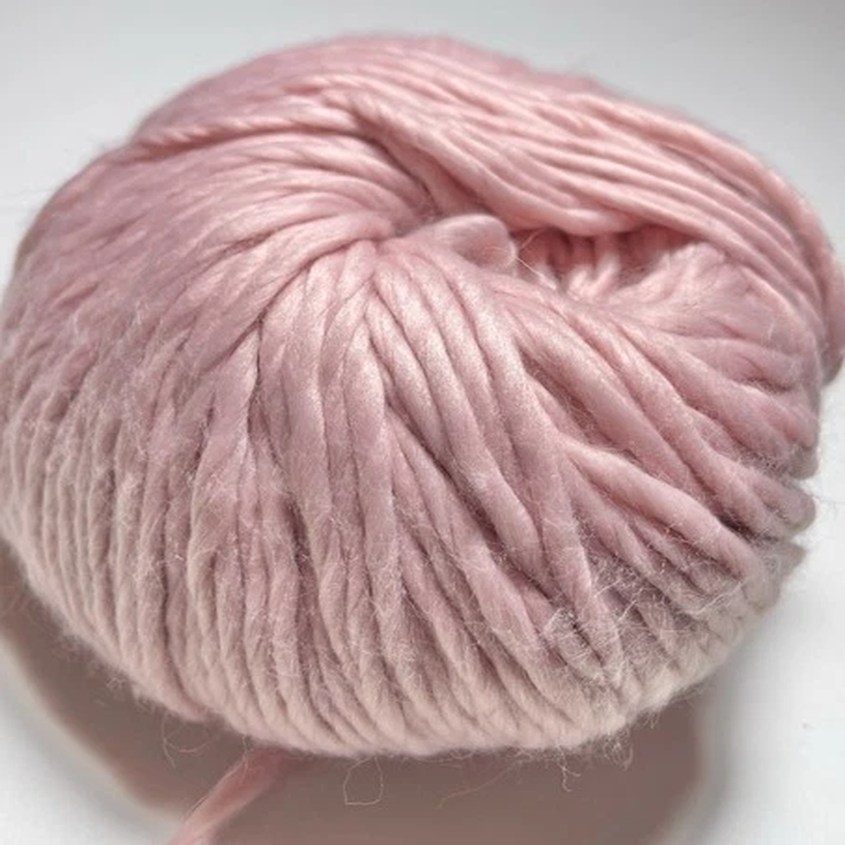 LOOPS & THREADS Yarn -Eco Cozy YARN. 1Ball. BLUSH PINK. I COMBINE SHIP.NO LABEL