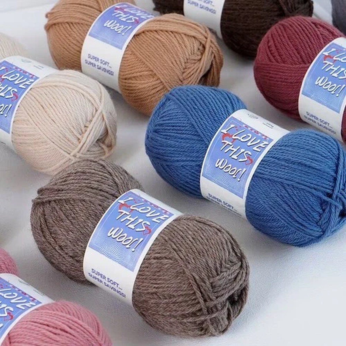 100% Pure Wool Yarn, Worsted Weight, for Hand Knitting & Crochet, 100g per Ball