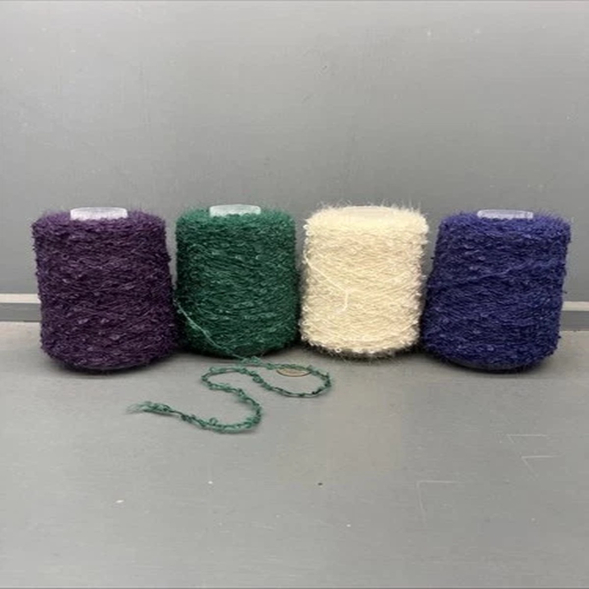 4 X 200G 2NM 70% MOHAIR 25% WOOL 5% NYLON MIX YARN 4 COLOURS