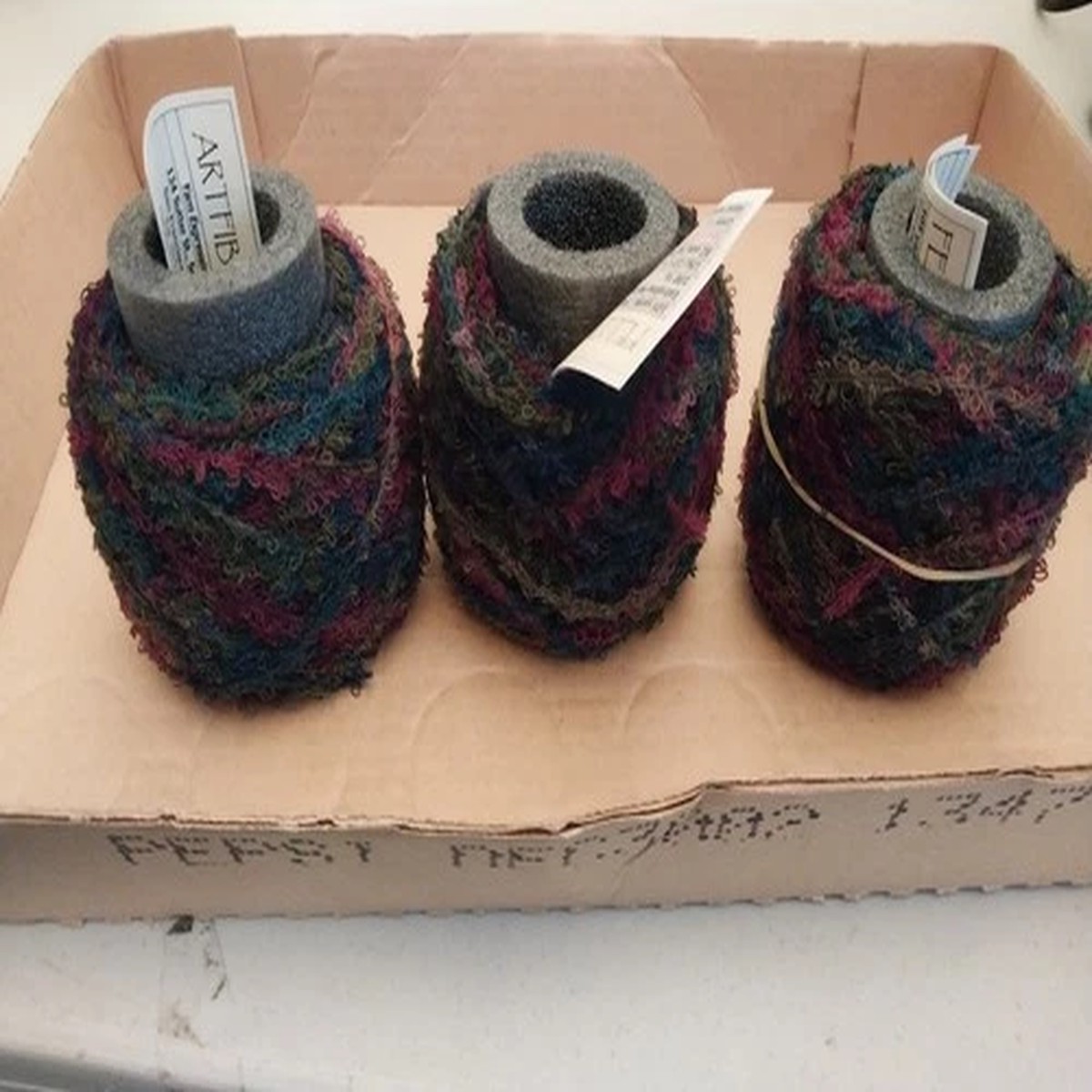 Artfibers Fellini Yarn 100% Merino Wool 105yds 50g Color #5 - Lot Of 3