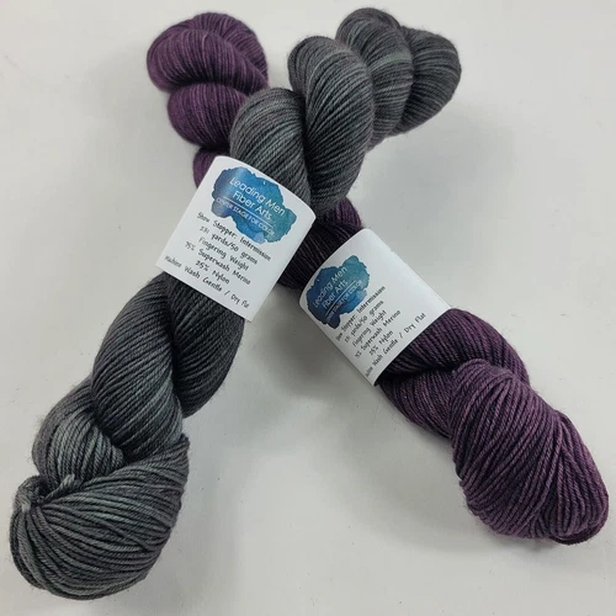 Leading Men Show Stopper Fingering Yarn SW Merino Nylon Purple Grey 231 Yd Y12