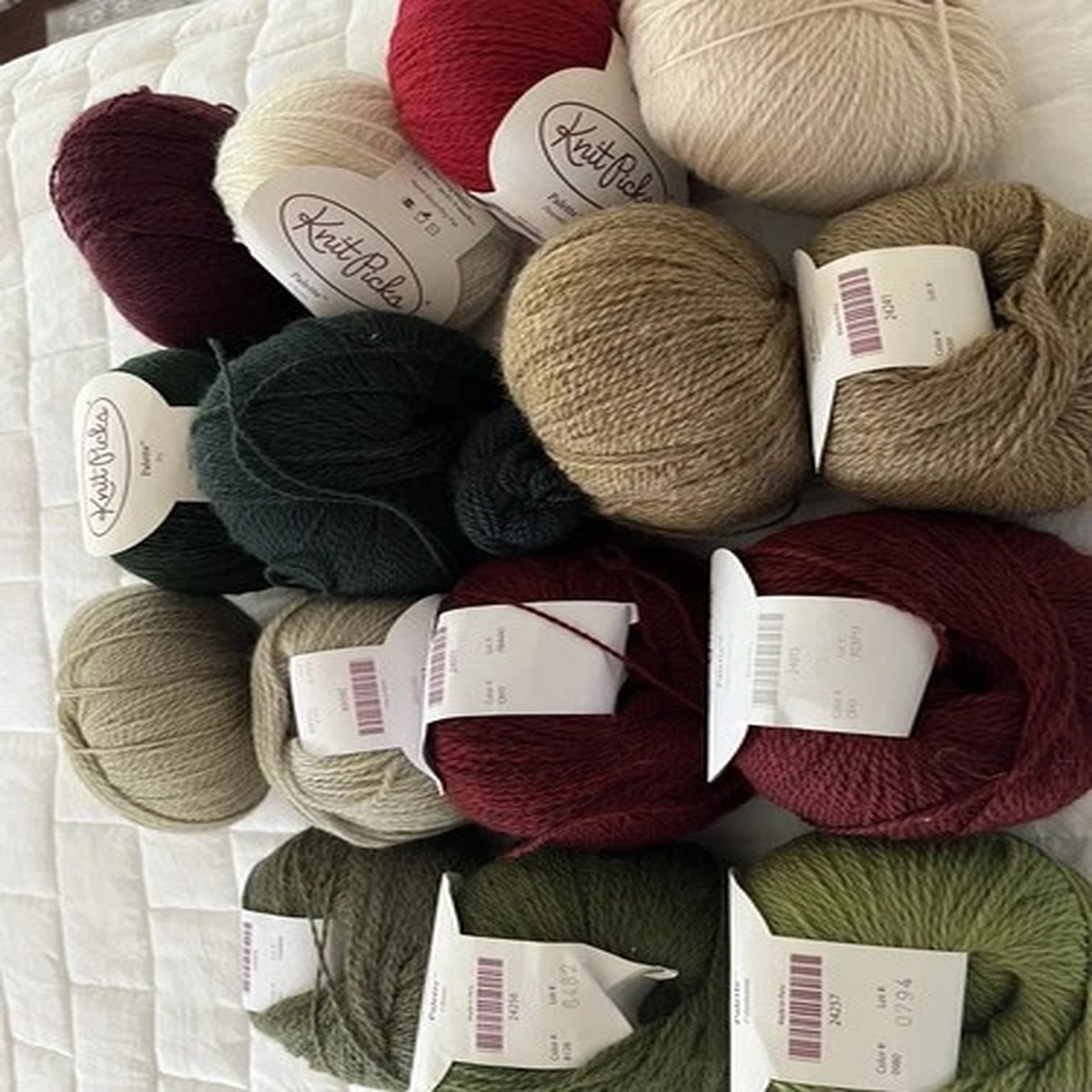 Knit Picks Palette Yarn Lot 15 Skeins Peruvian Highland Wool Christmas colors