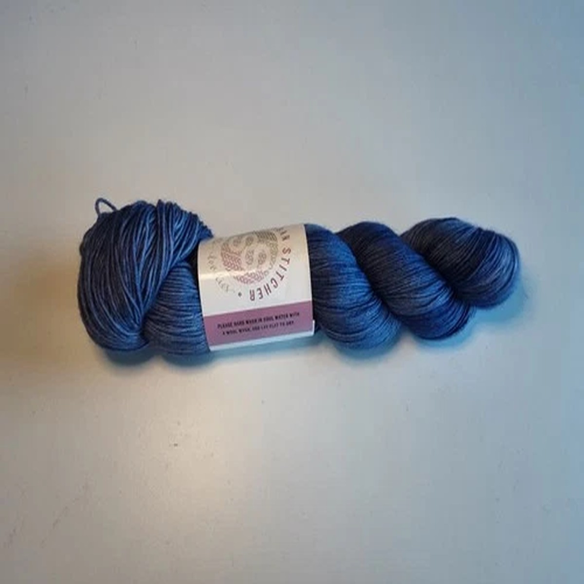 Suburban Stitcher Sock Yarn 75/25 SW Merino, Nylon 460yds/100g Navy