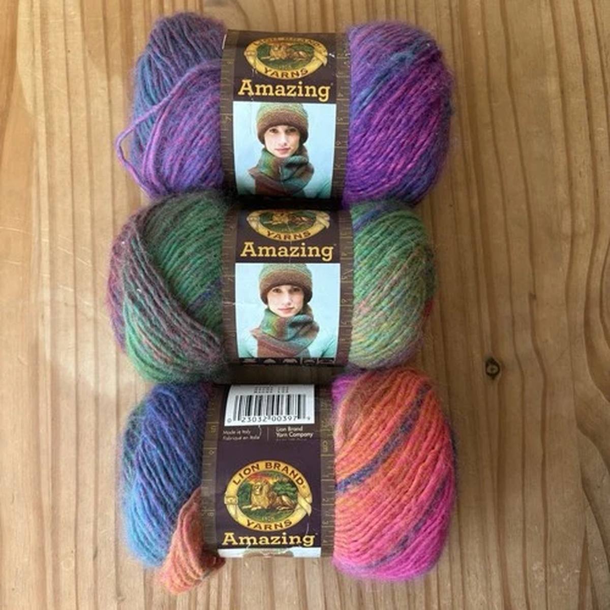 Lion Brand Amazing Yarn 3 Skein Mauna Loa #212 LOT# 2100 53% Wool 47% Acrylic
