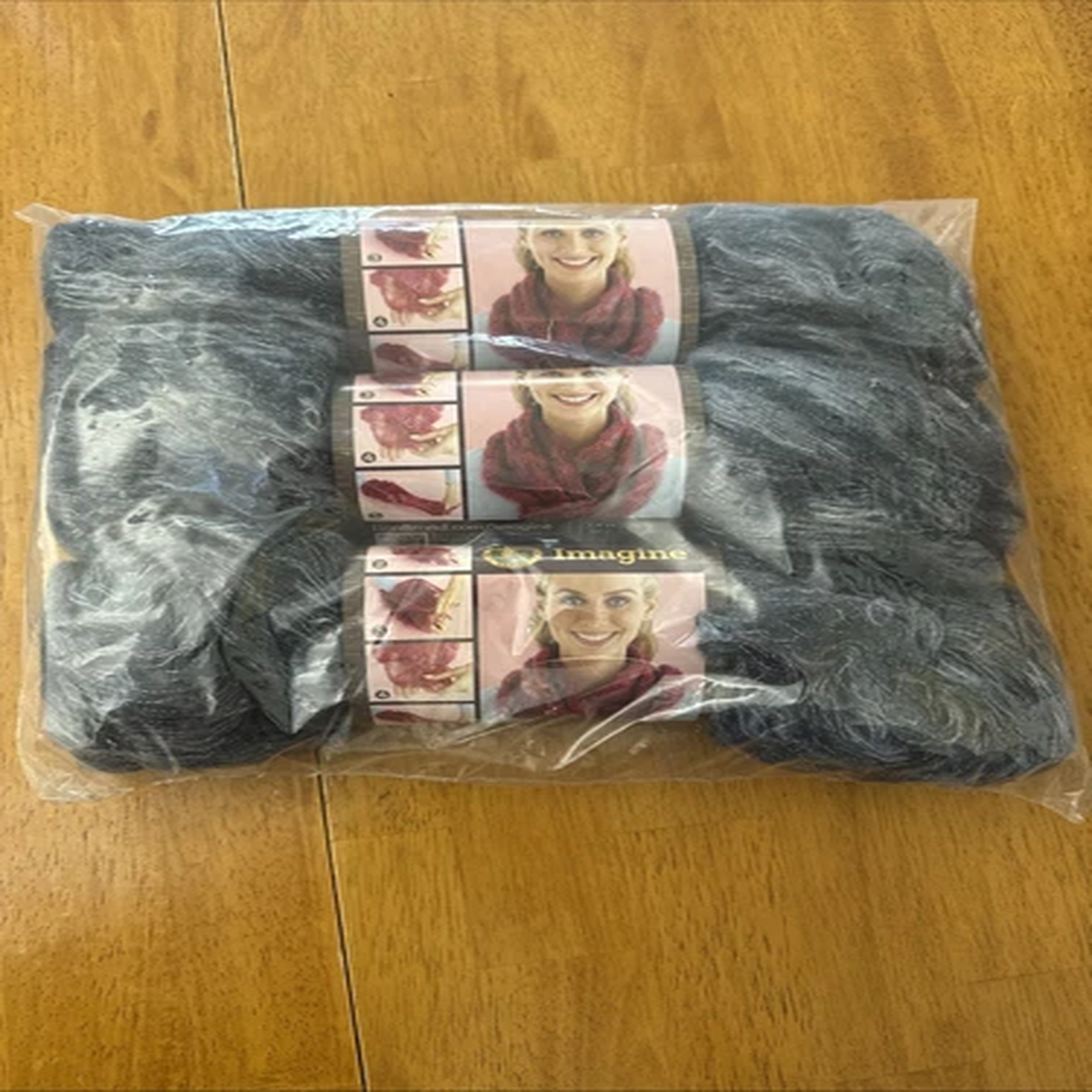 Lion Imagine Yarn Black Ice Super Bulky 6 (3 Skeins)