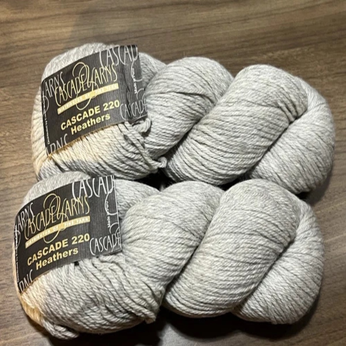 Cascade 220 HEATHERS Yarns Grey 8011 100 % Wool 3.5oz 220yds ea. Set of 2