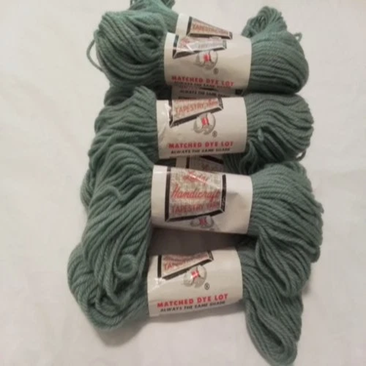 Lady Handicraft Tapestry yarn, knitting 2, 10=Lot 100% Wool 40 yds, same color C