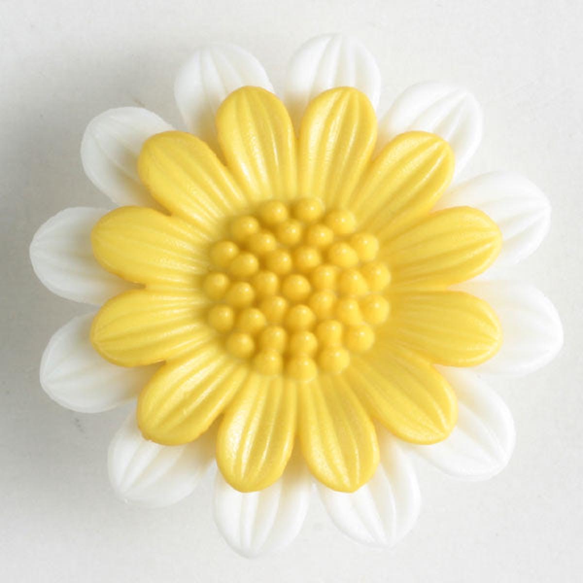 Large Yellow & White Double Flower Button 1-count 1531